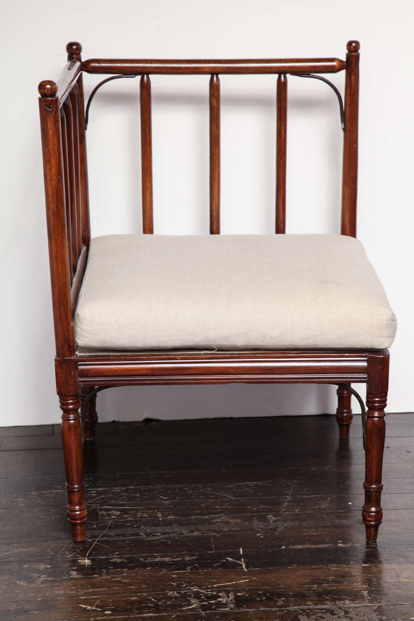 19th Century Irish, Mahogany Corner Chair In Excellent Condition In New York, NY