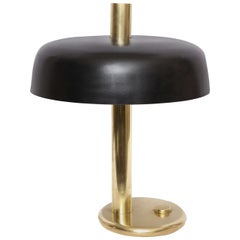 1930er Jahre Amerikanische Modernistische Tischlampe aus poliertem und lackiertem Messing