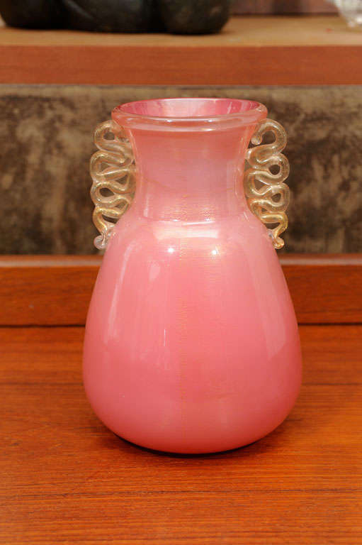 Rare vase designed and created by the cooperation of two giants of Muranese glass making art: Napoleone Martinuzzi and Alfredo Barbini for Zecchin/Martinuzzi Vetreria.