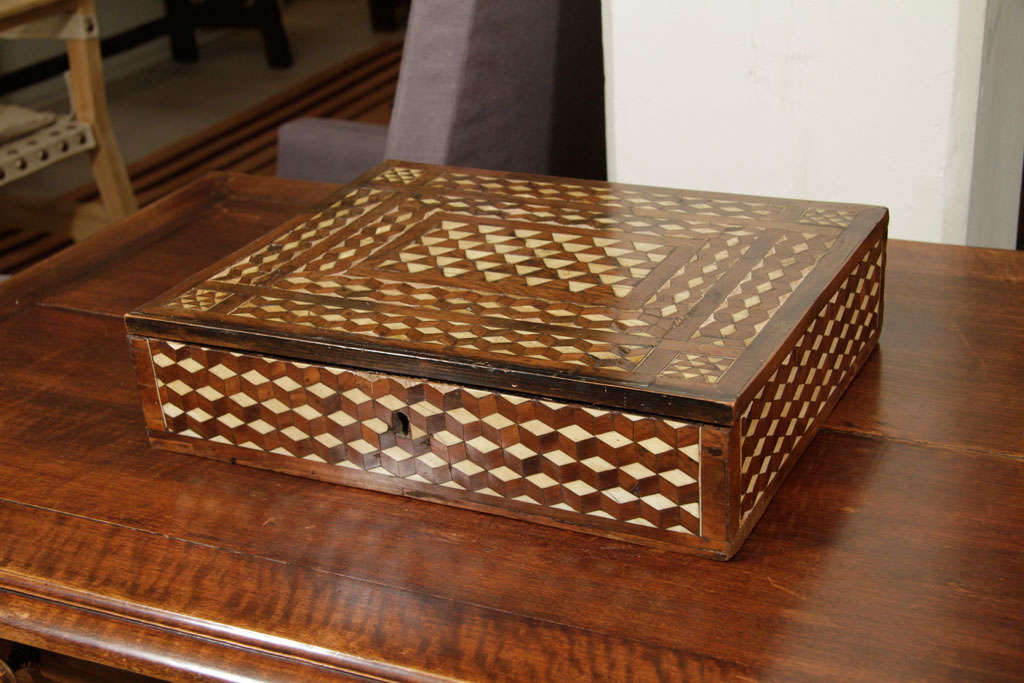 18th Century Italian Palisander and Ivory Inlaid Box