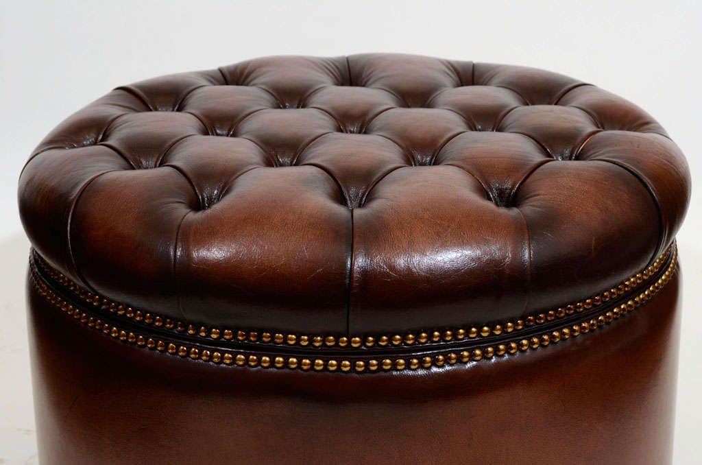 Pair Round Tufted Leather Lift-Top Ottomans, England, 20th C. 1