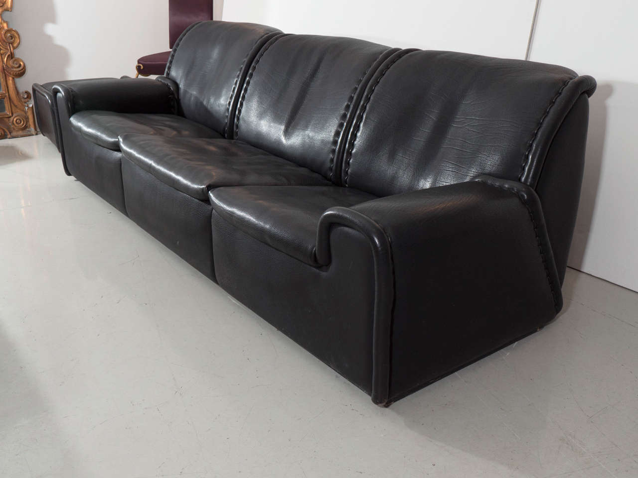 Swiss De Sede for Pace Collection Reclining Bull Leather Sofa  For Sale