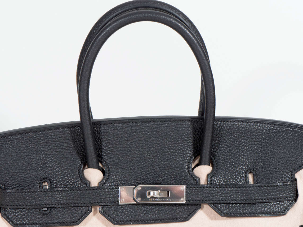 Hermès Birkin Bag in Black Togo Leather with Palladium Hardware, 2009 For Sale 3