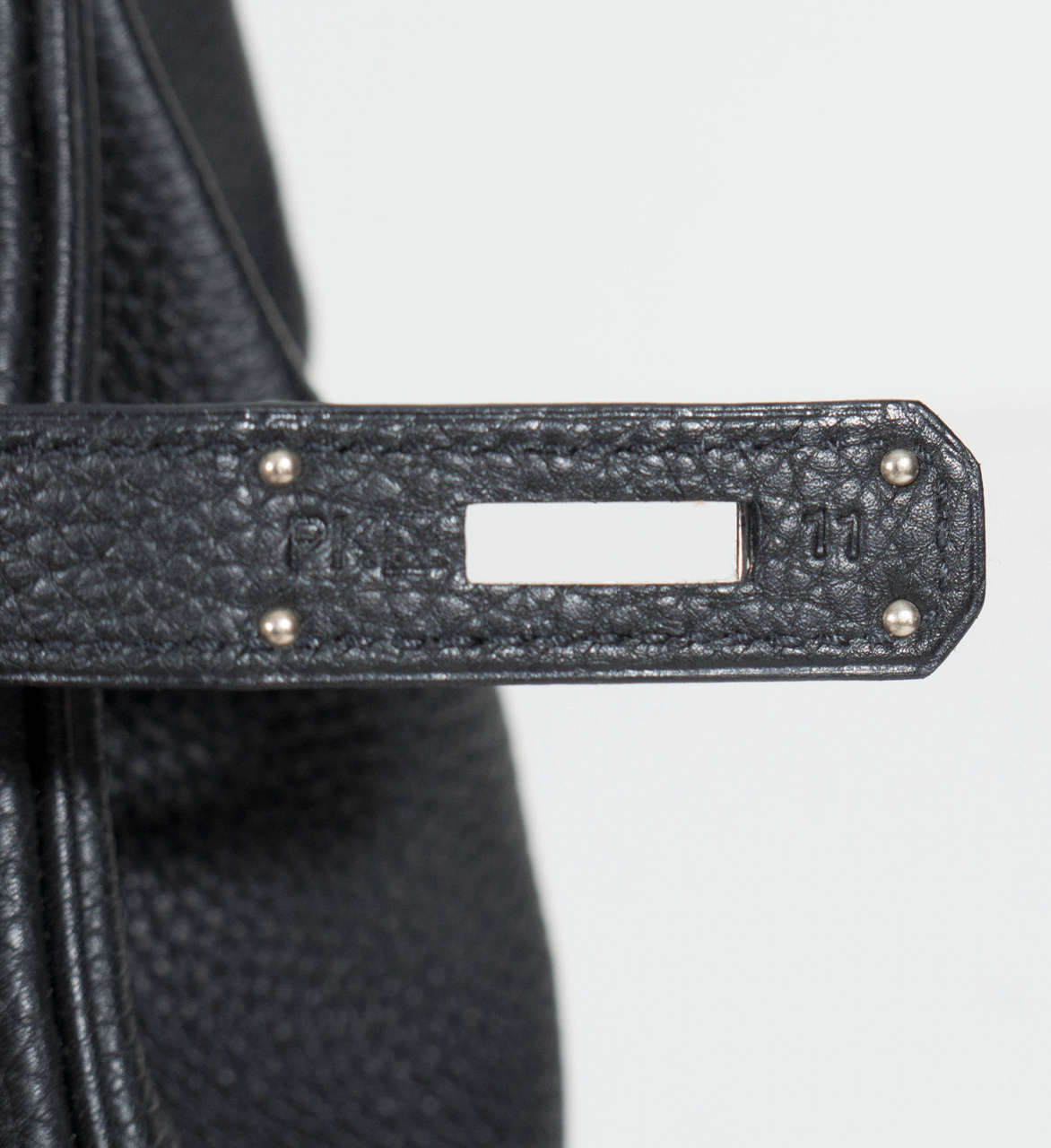 Hermès Birkin Bag in Black Togo Leather with Palladium Hardware, 2009 For Sale 4