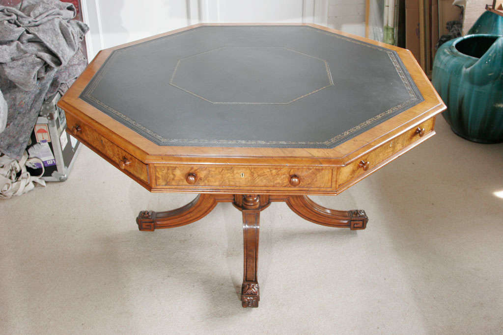Walnut Gillows of Lancaster walnut octagonal drum table, England circa 1860 For Sale