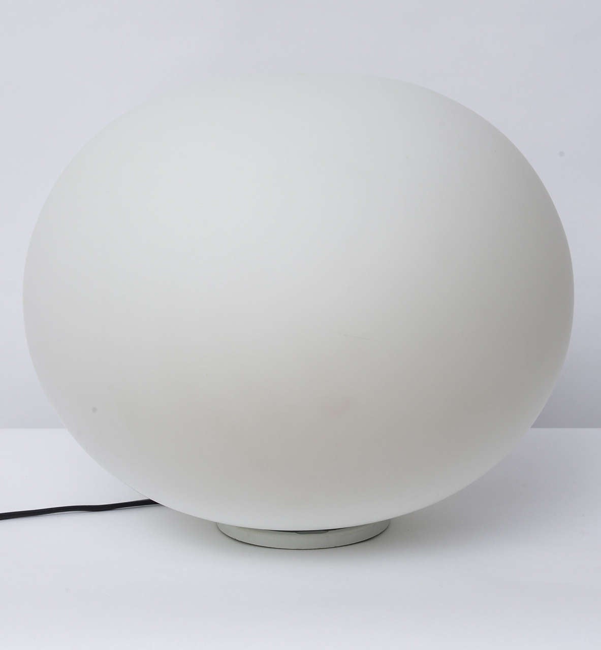 Large Glo Ball by Jasper Morison for Flos, 1990s In Excellent Condition In Miami, FL