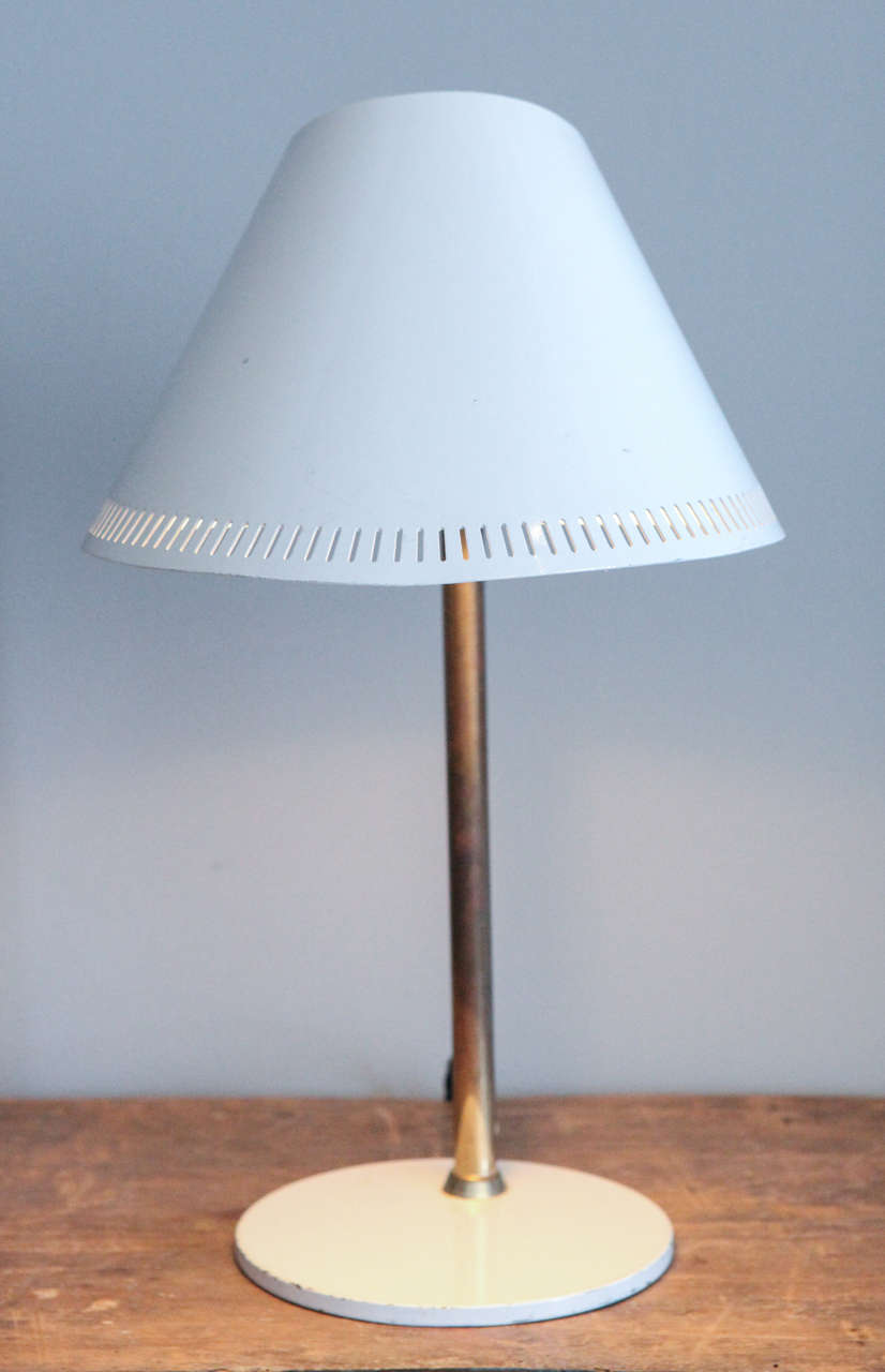 Paavo Tynell's desk lamp produced for Idman in the Netherlands.
*sold only as a pair