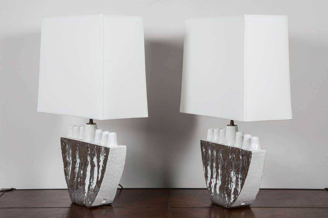 Unusual Pair of Ceramic Lamps In Excellent Condition In Paris, Ile-de-France
