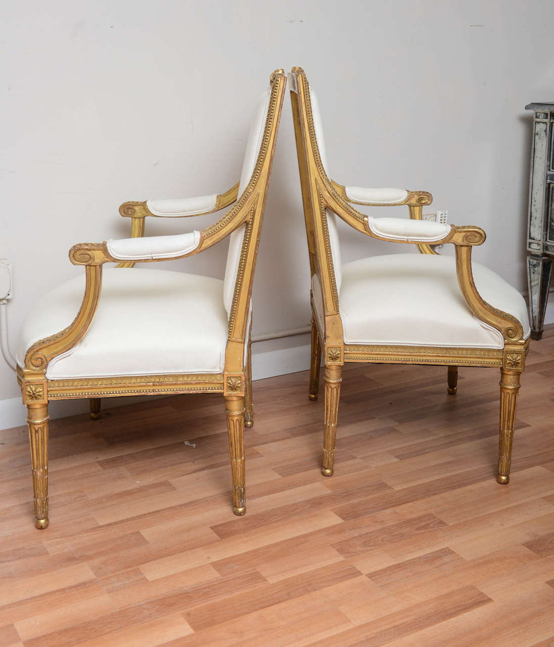 Fine Pair of 18th Century French Armchairs in the Louis XV Style 1