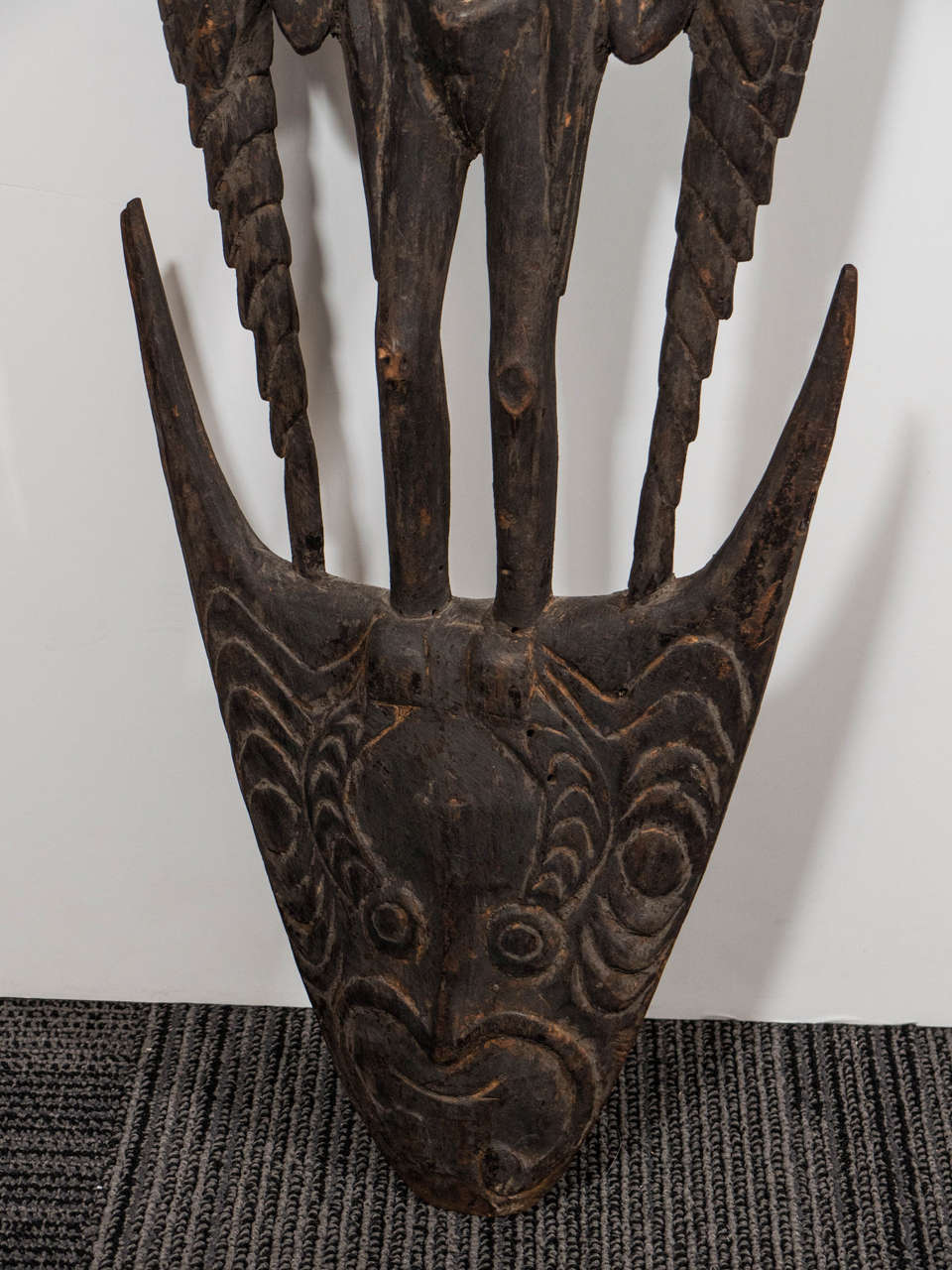 Guinean Late 20th Century Papua New Guinea Wooden Sepik Suspension Hook