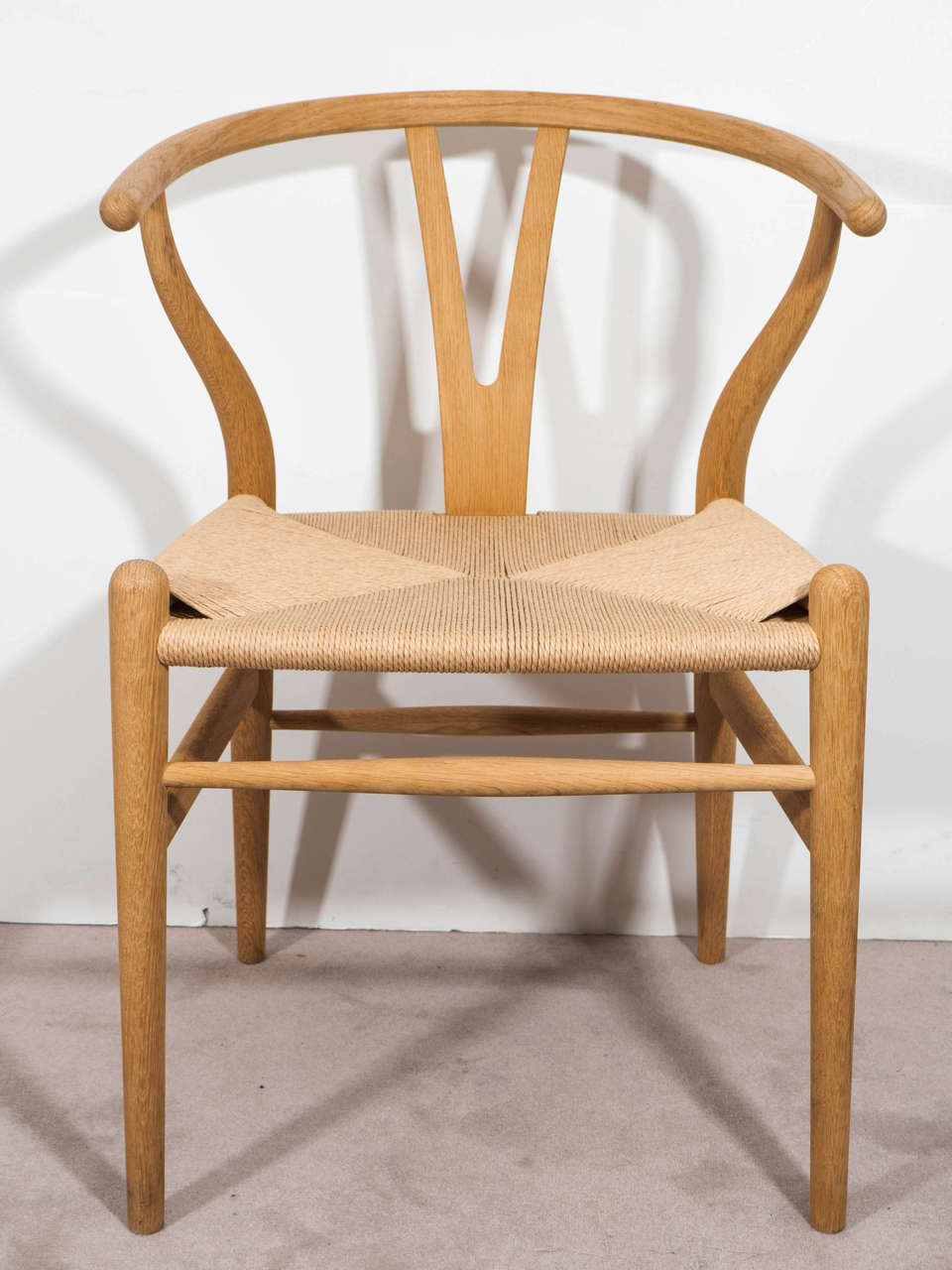 Scandinavian Modern Pair of Wishbone Chairs by Hans J. Wegner for Carl Hansen