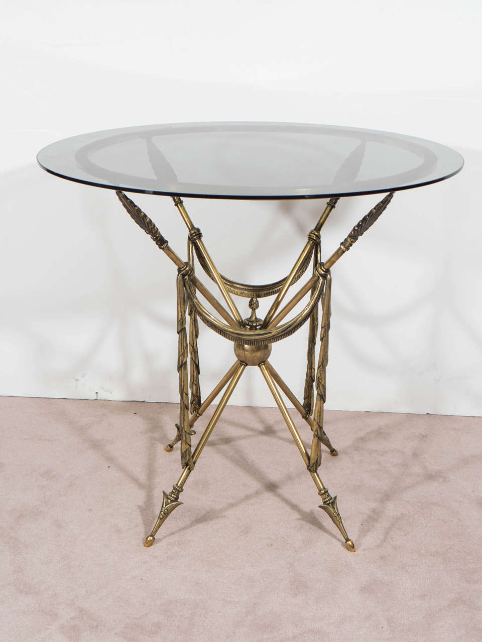 Mid-Century Pair of French Crossed Arrow Brass End or Side Tables In Good Condition In New York, NY