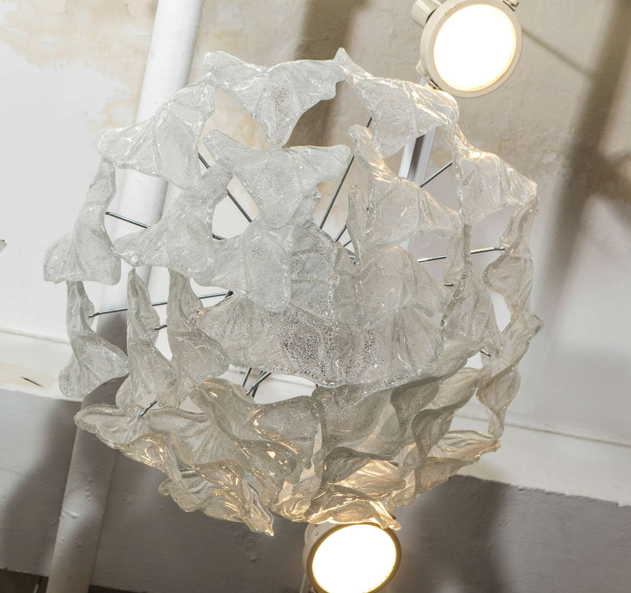 Midcentury Murano Glass Leaf Chandelier In Good Condition In New York, NY