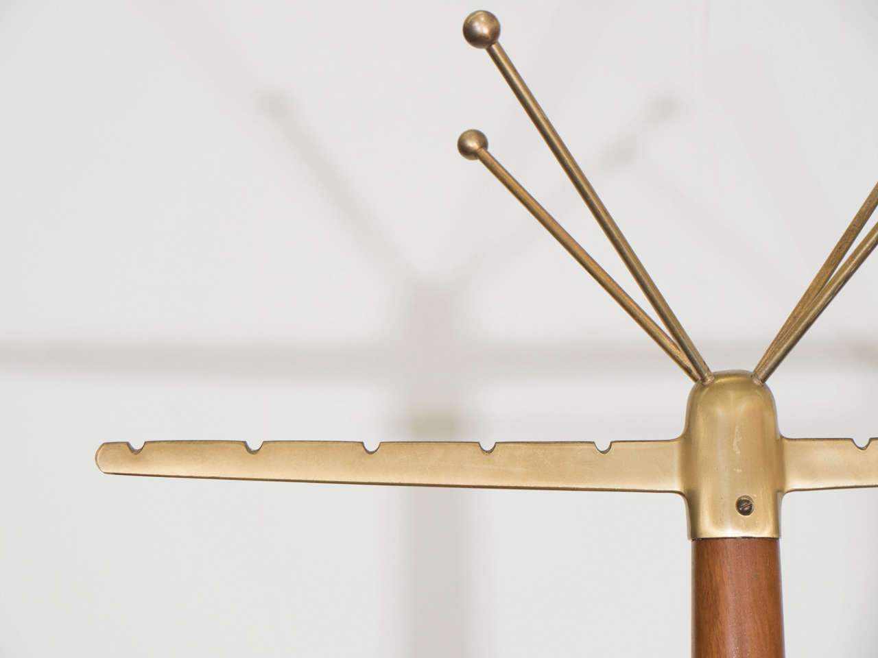 Italian A Midcentury Tapered Wood Coat Stand in the Style of Gio Ponti