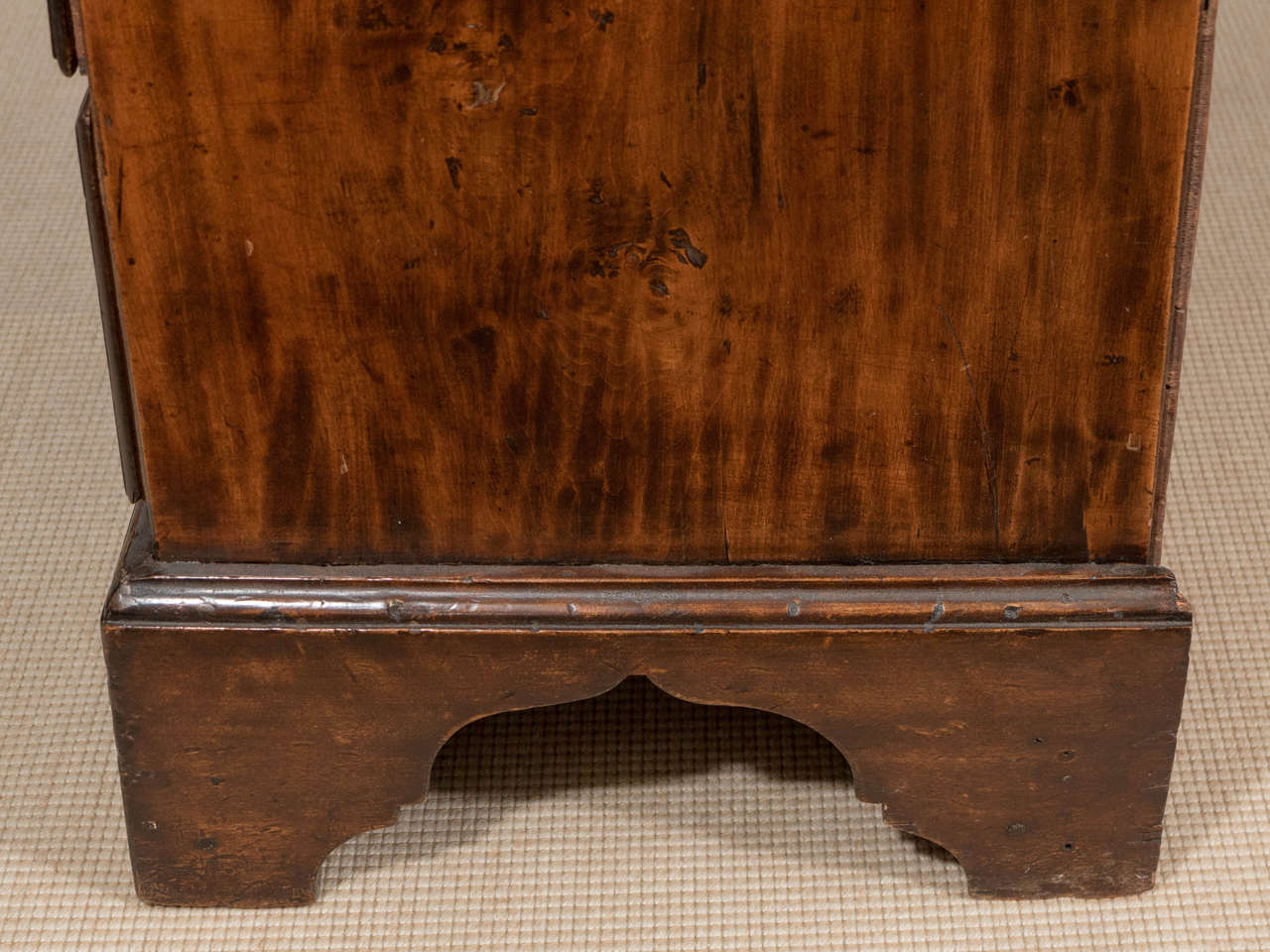 18th Century English Mahogany Slant Front Desk or Bureau 4