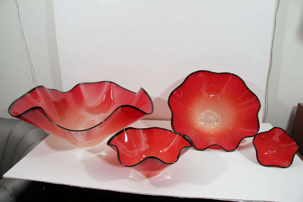 20th Century Set of Four Red Art Glass Nesting Bowls in the manner of Chihuly