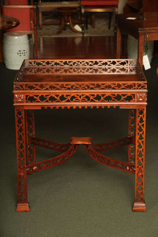 Chippendale Style Mahogany Silver Table In Good Condition For Sale In Brooklyn, NY