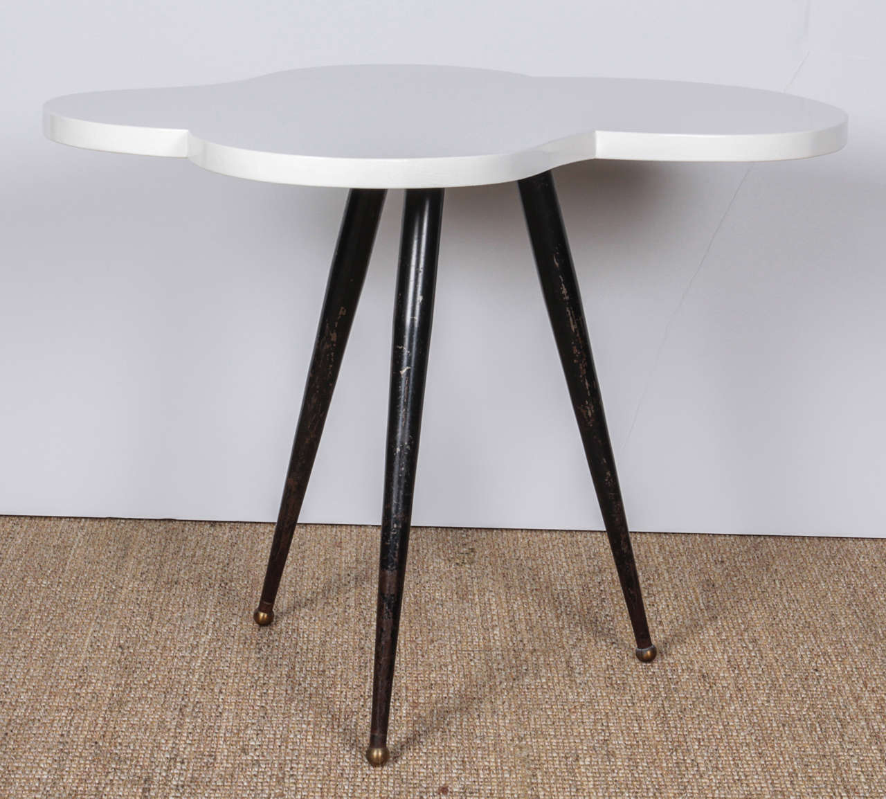 Pair of Cloud White Lacquered Side Tables