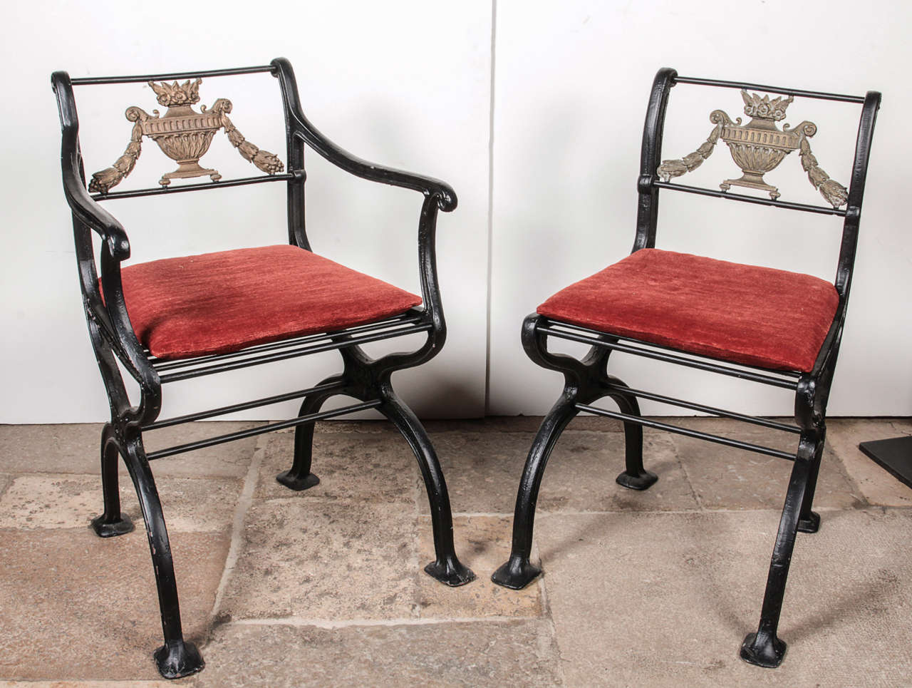 Set of Cast Iron and Bronze Garden Furniture In Excellent Condition For Sale In New York, NY