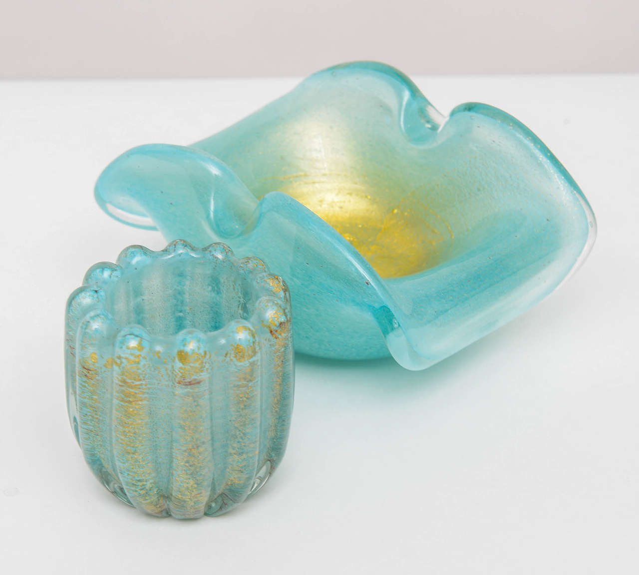 Set of 2 Azure Gold Murano Ashtray and Cigarette Holder Mid-Century Modern Italy For Sale 1