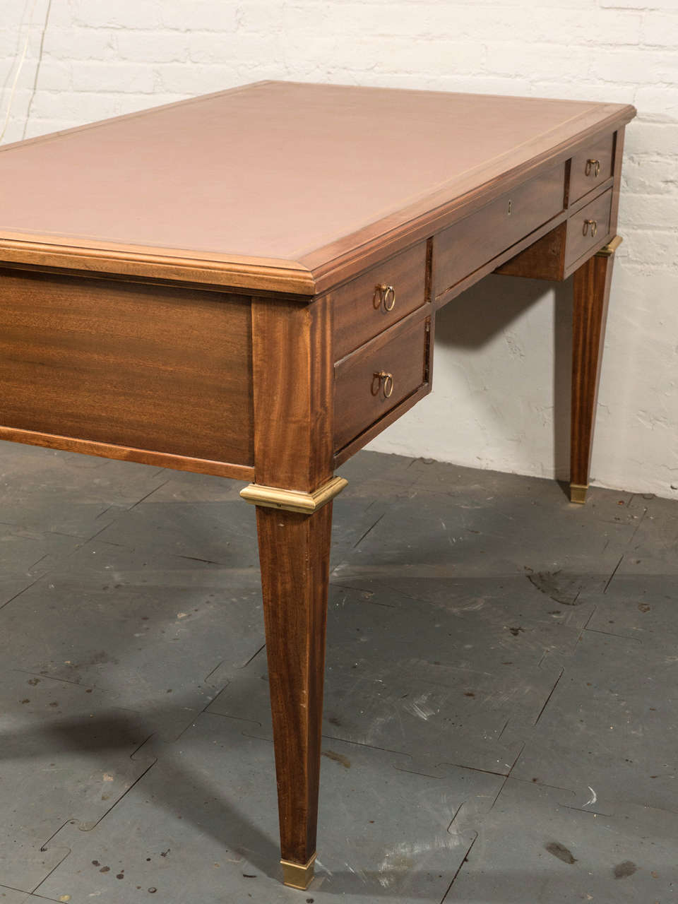 French Mahogany Desk with Leather Top For Sale 3