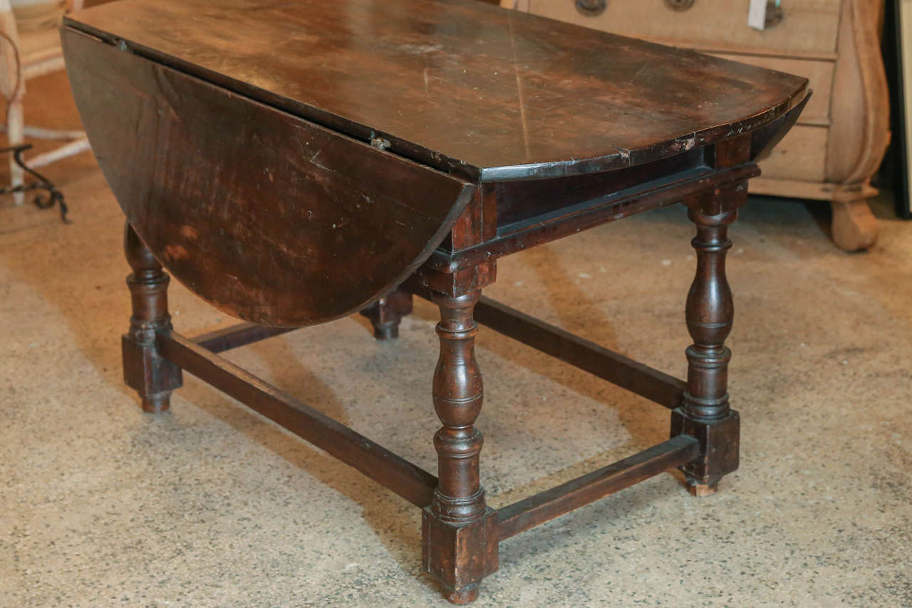 Baroque 18th Century Italian Drop-Leaf Table