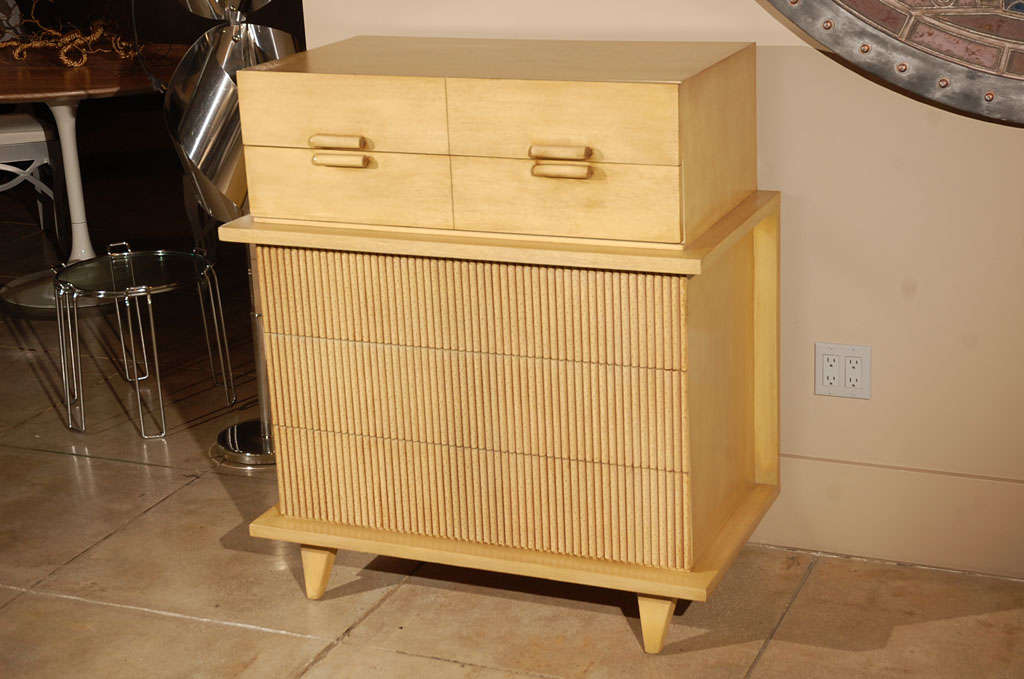 American of Martinsville rich ochre finished dressers with reeded bottom drawer fronts. Ample storage for both he and she. Sale price is the final price no further discount will be given!