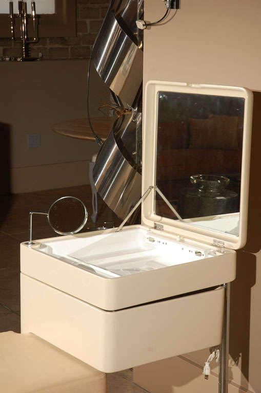 Carlo Ubinati, Ciarly Vanity From The Gronda Series 1