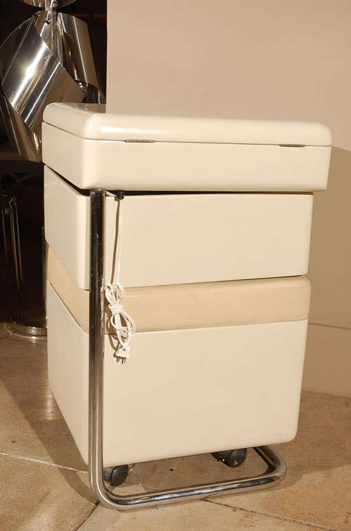 Carlo Ubinati, Ciarly Vanity From The Gronda Series 4