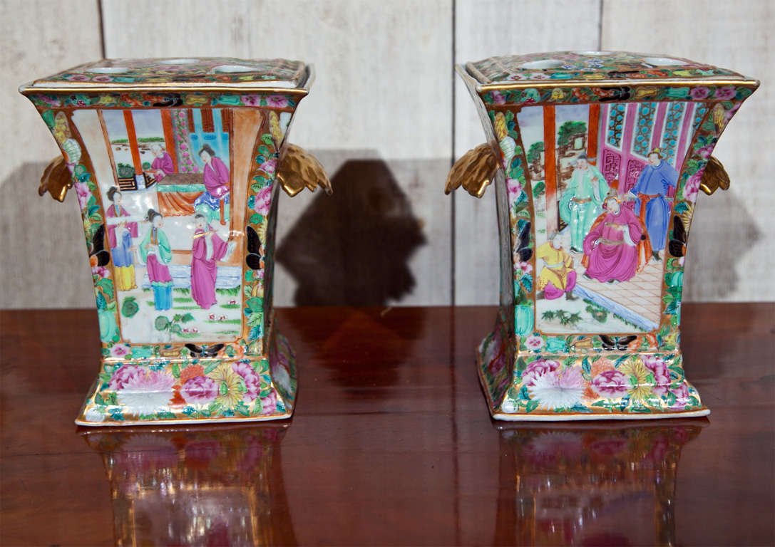 FINE PAIR OF CHINESE ROSE MANDARIN BOUGH POTS