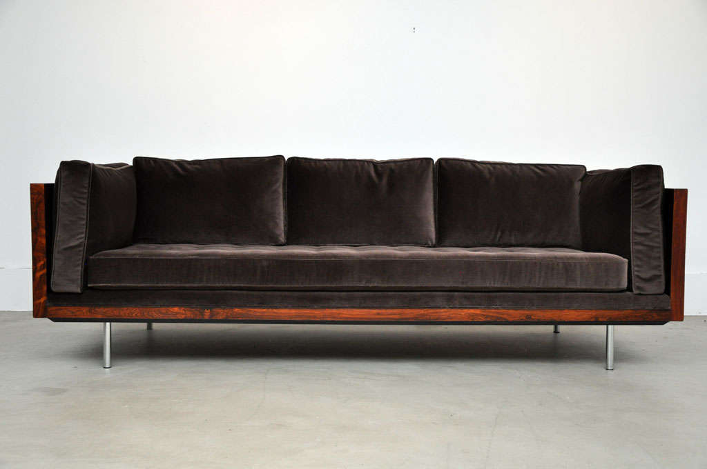 American Rosewood case sofa - Milo Baughman