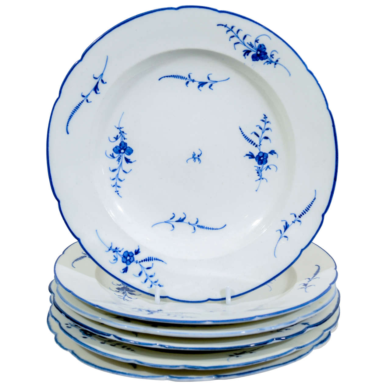 A Set of Dishes A Dozen 18th Century Chantilly Blue and White