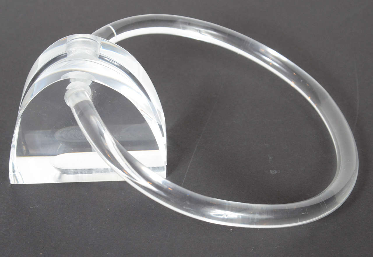 Vintage Out-Of-The-Box Lucite Towel Ring In Excellent Condition In New York, NY