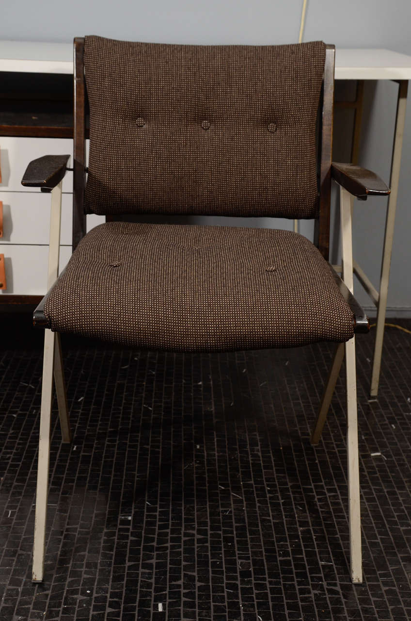 Mid-20th Century Knoll and Drake Desk and Chair