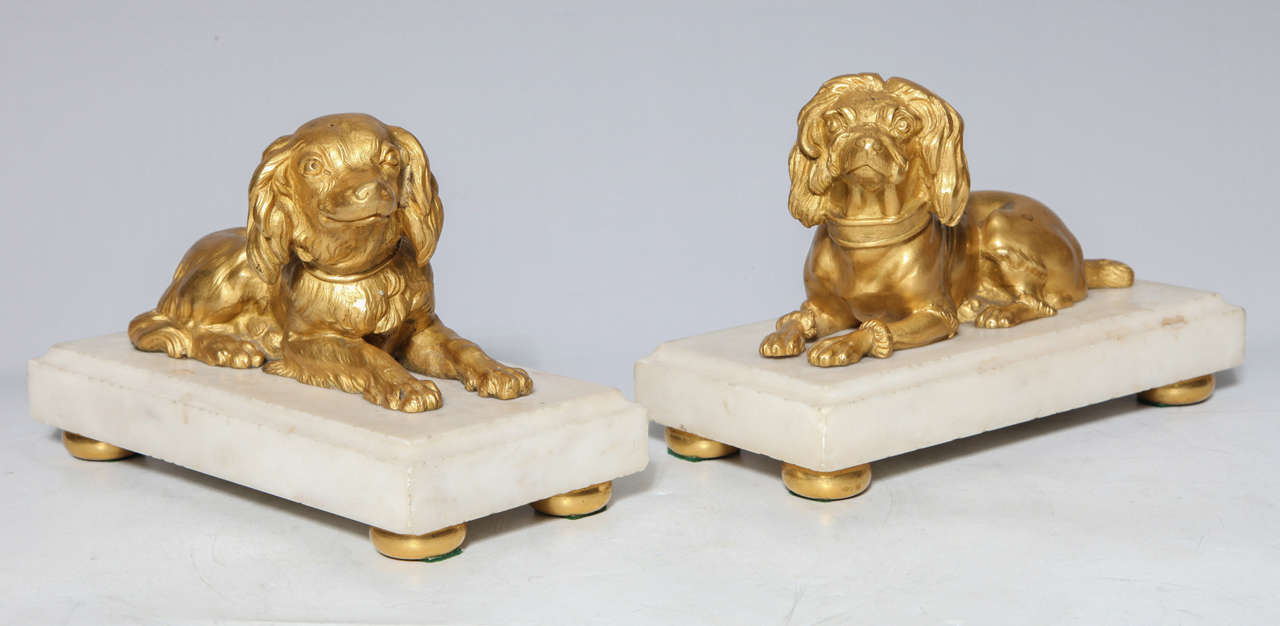 Rare Pair of French Louis XVI Doré Bronze Dogs on Carrara Marble Bases In Excellent Condition For Sale In New York, NY