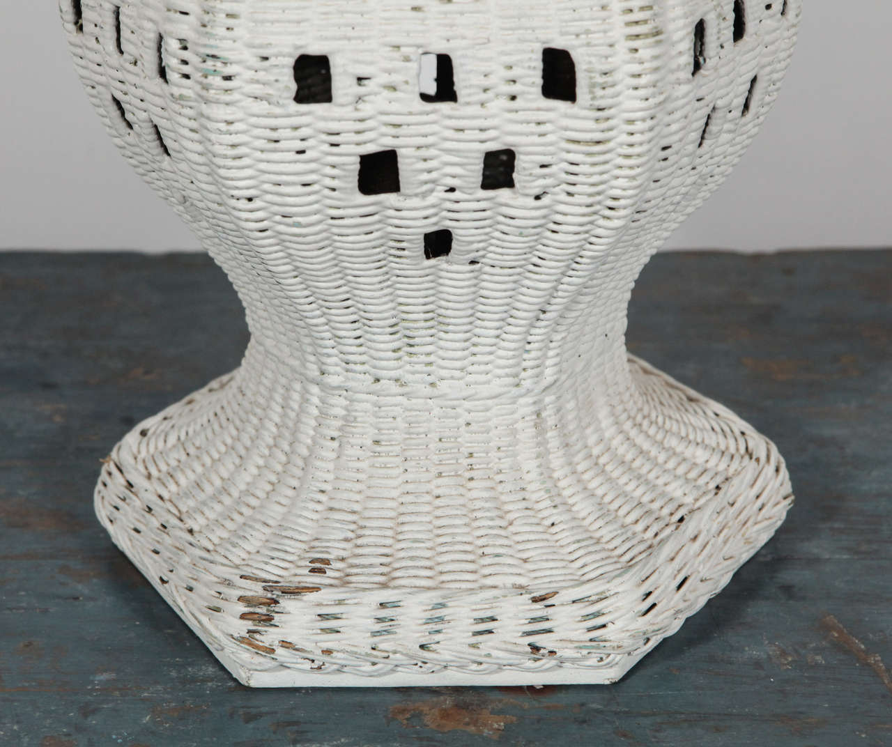 Mid-20th Century Painted White Wicker Hexagon Base Table Lamp
