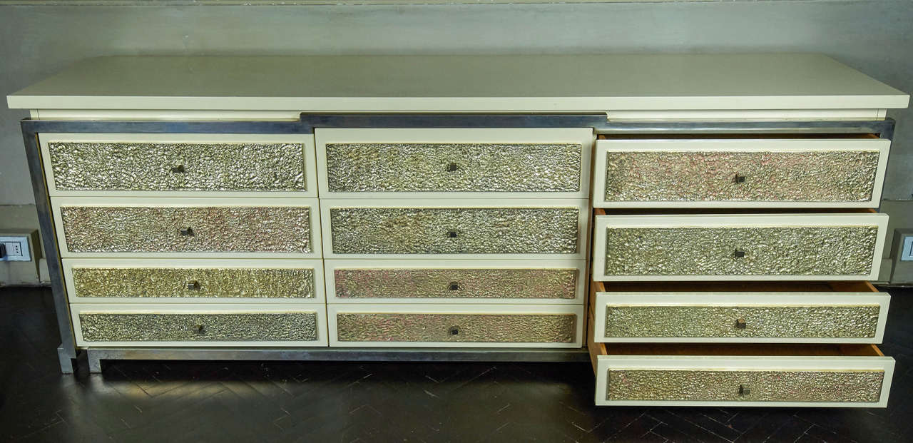 1970s Italian Lacquered Chest of Drawers In Excellent Condition In Firenze, IT