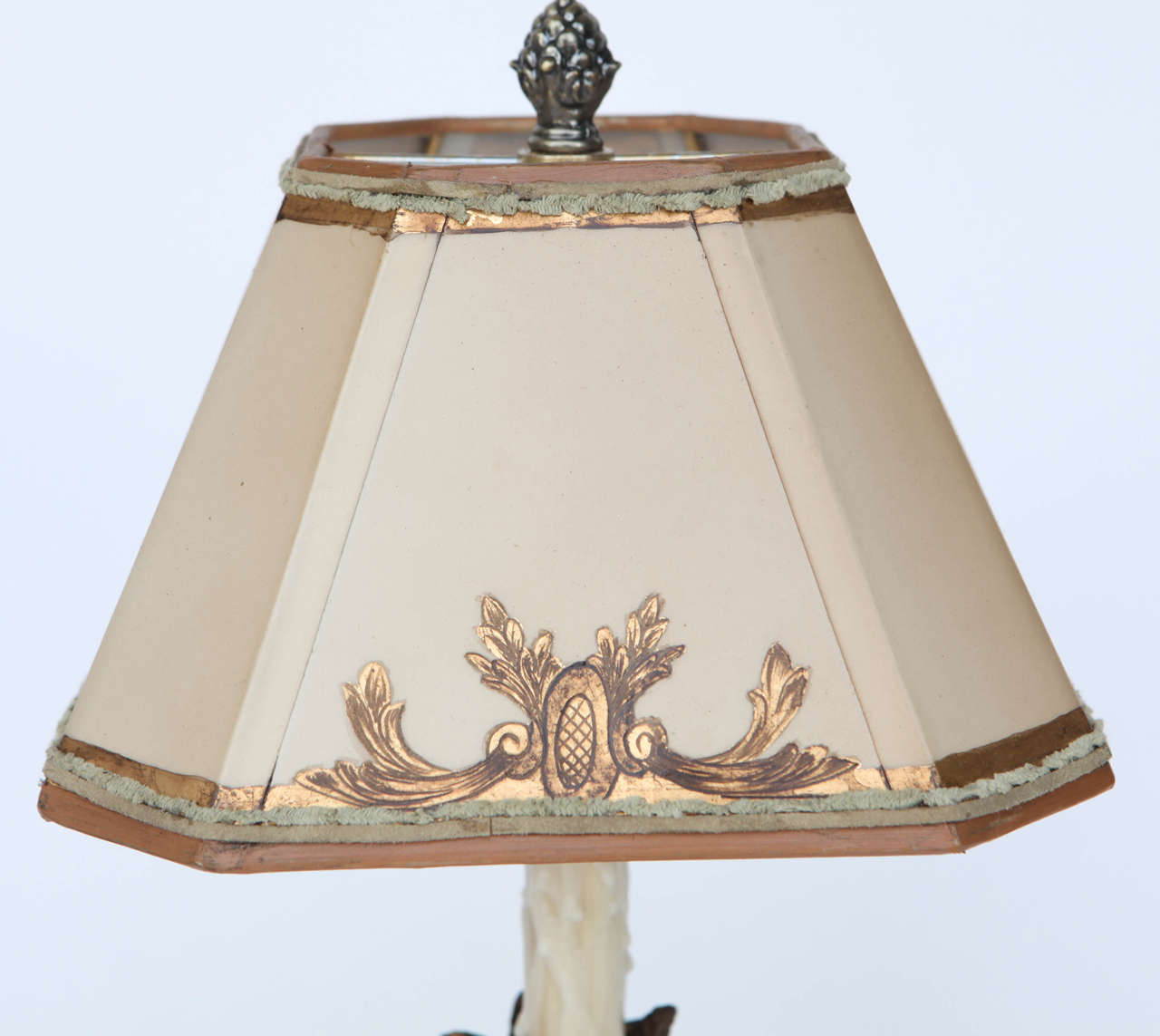 Pair of 19th Century Italian Giltwood and Painted Candle Lamps In Good Condition For Sale In Los Angeles, CA