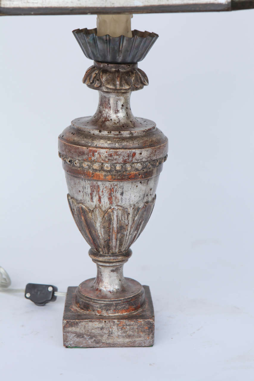 Pair of 19th Century Italian Silver Leaf Urn Lamps In Excellent Condition In Los Angeles, CA