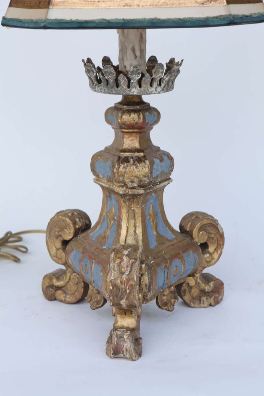 Pair of 19th Century Italian Giltwood Lamps In Excellent Condition In Los Angeles, CA