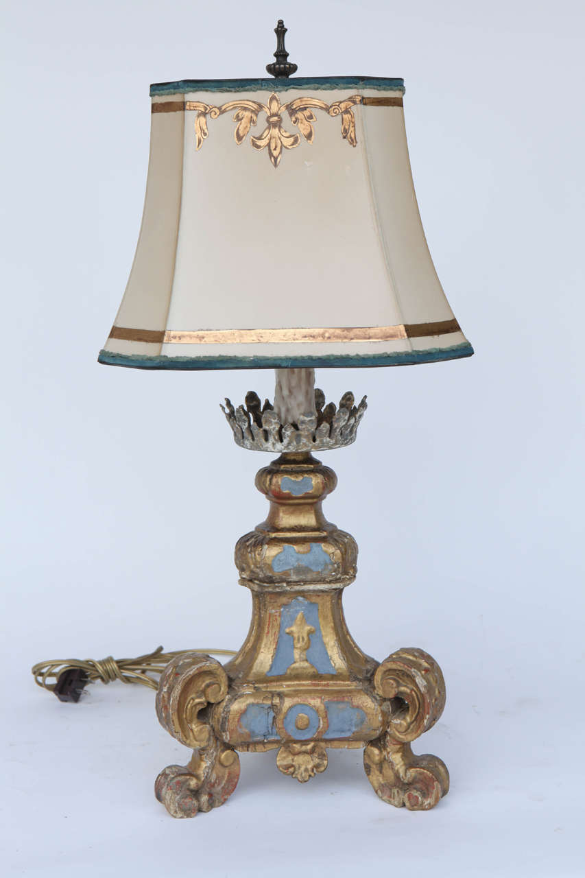 Pair of 19th Century Italian Giltwood Lamps 1