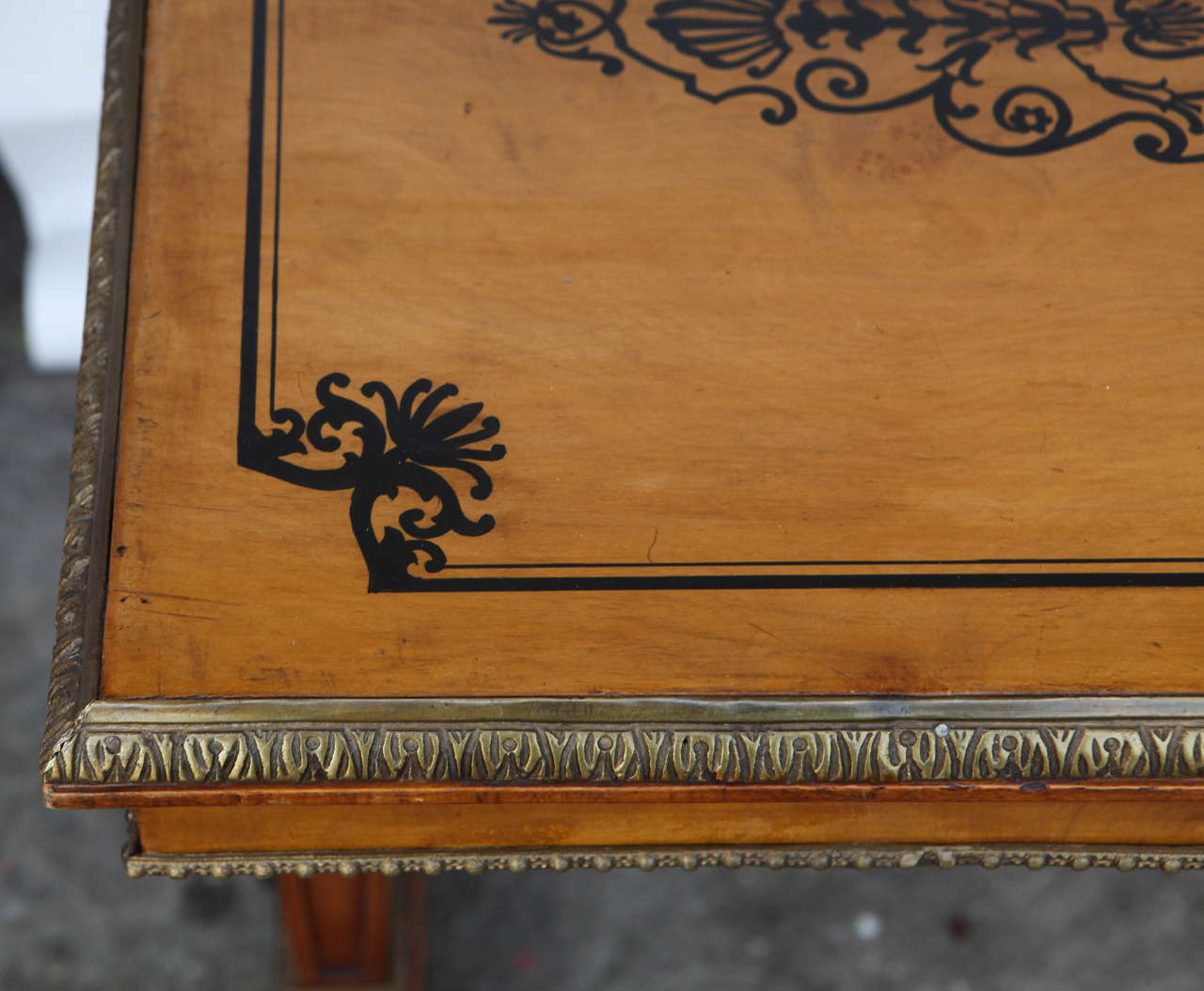 Bronze 1940s French Satinwood Console Table with Inlay For Sale