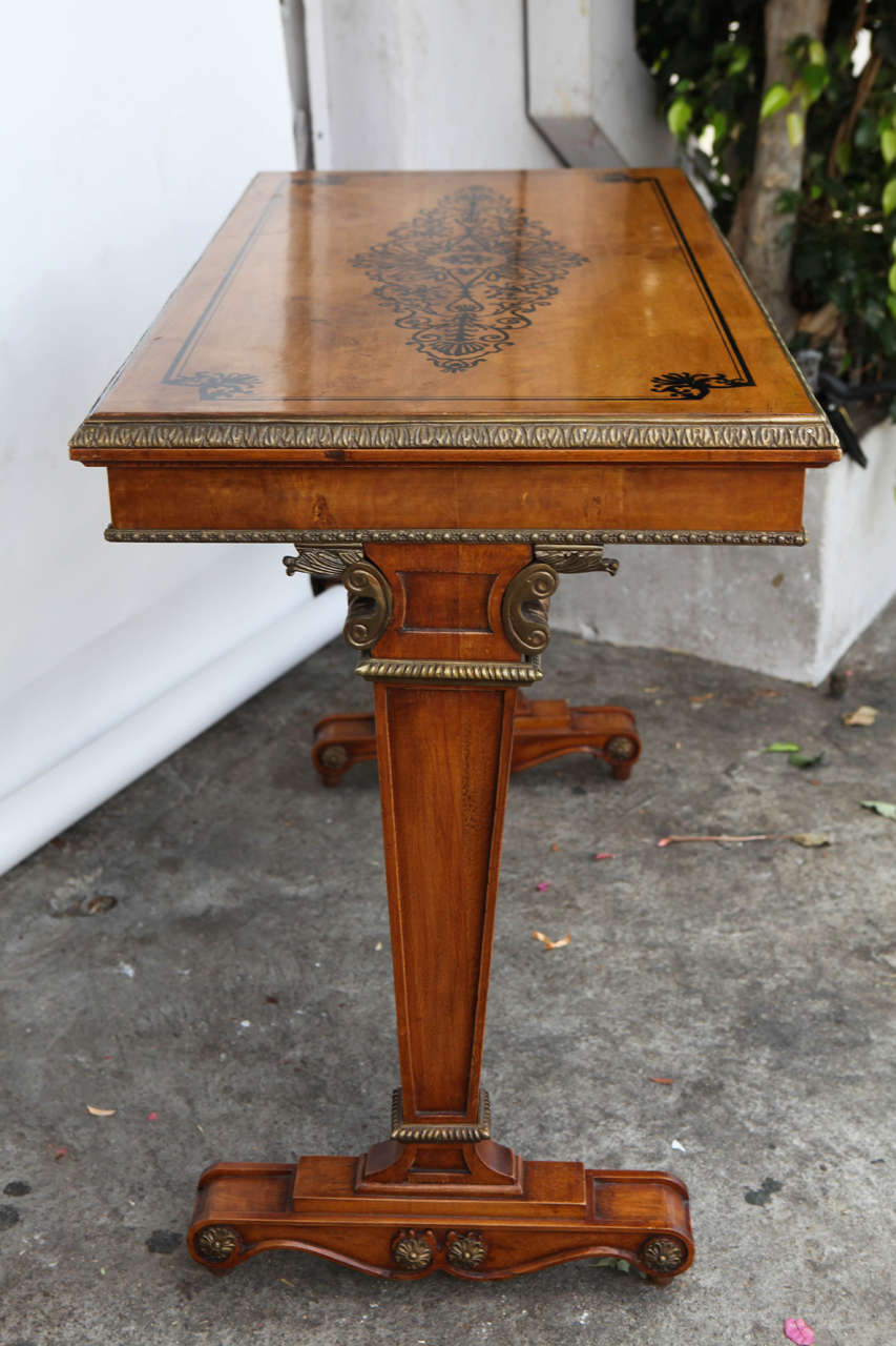 1940s French Satinwood Console Table with Inlay For Sale 2