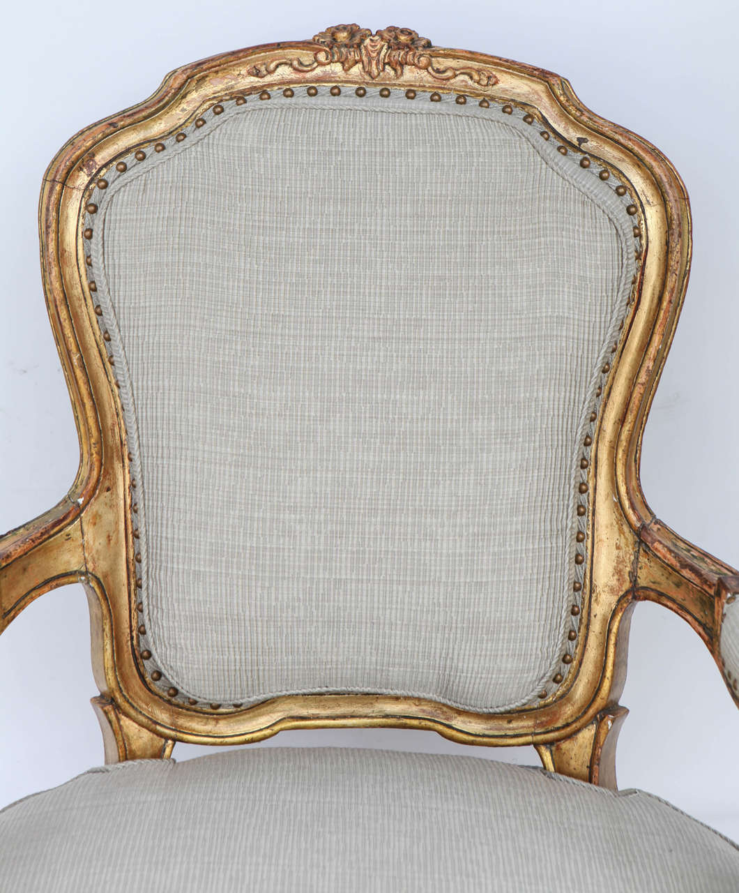 Pair of 19th Century French Carved Giltwood Armchairs For Sale 1