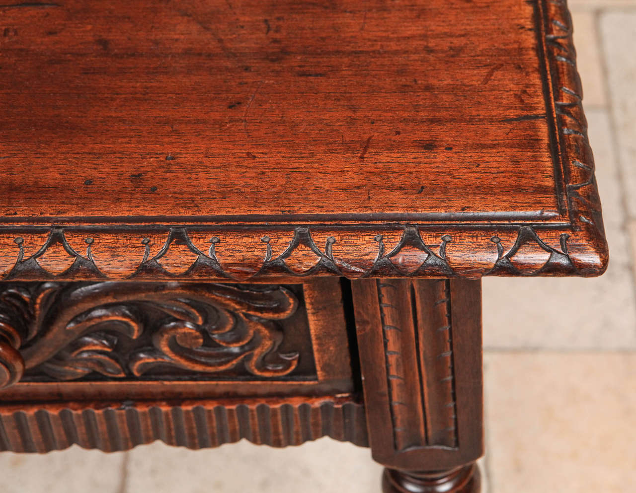 19th Century Italian Walnut Library Table with Single Drawer In Good Condition For Sale In Los Angeles, CA