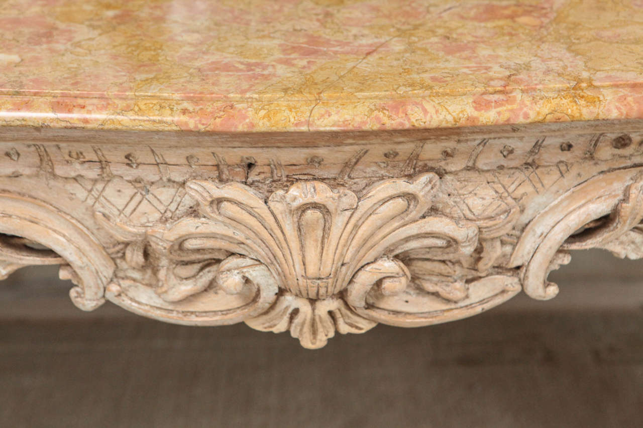 Mesa de centro francesa del siglo XIX, estilo Luis XIV, con tapa de mármol de Siena Pintado en venta