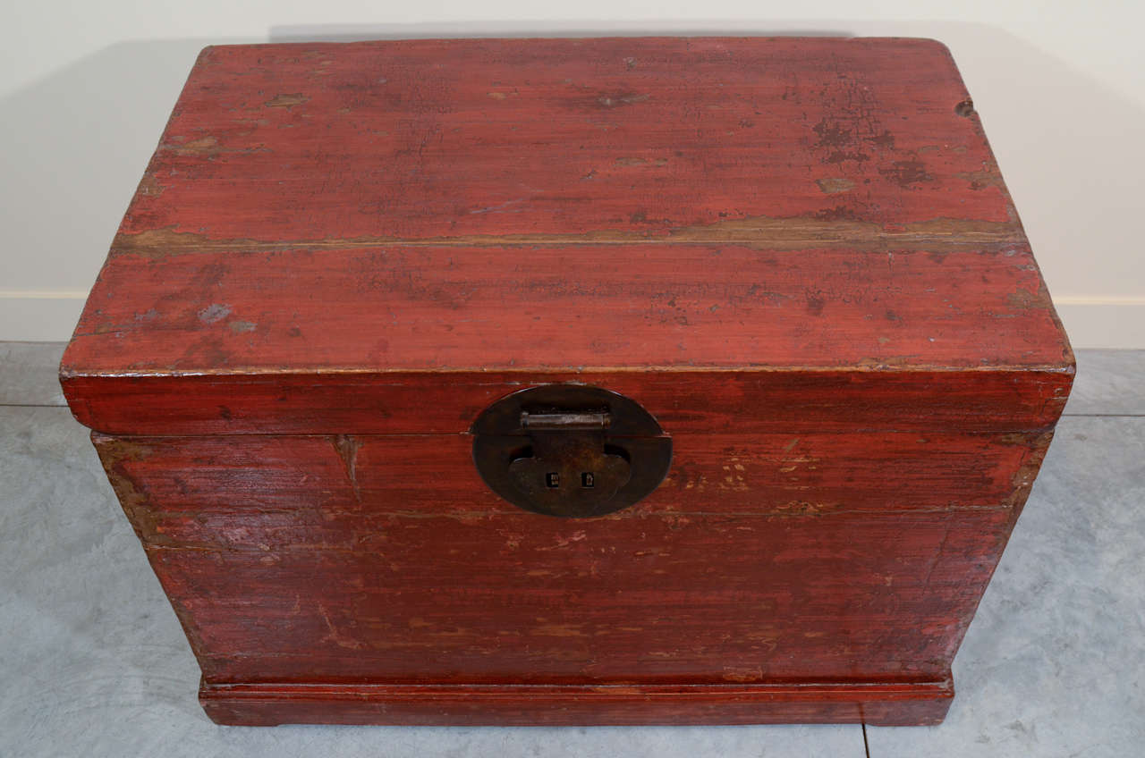 Late 19th Century Chinese Clothing Trunk In Excellent Condition In New York, NY