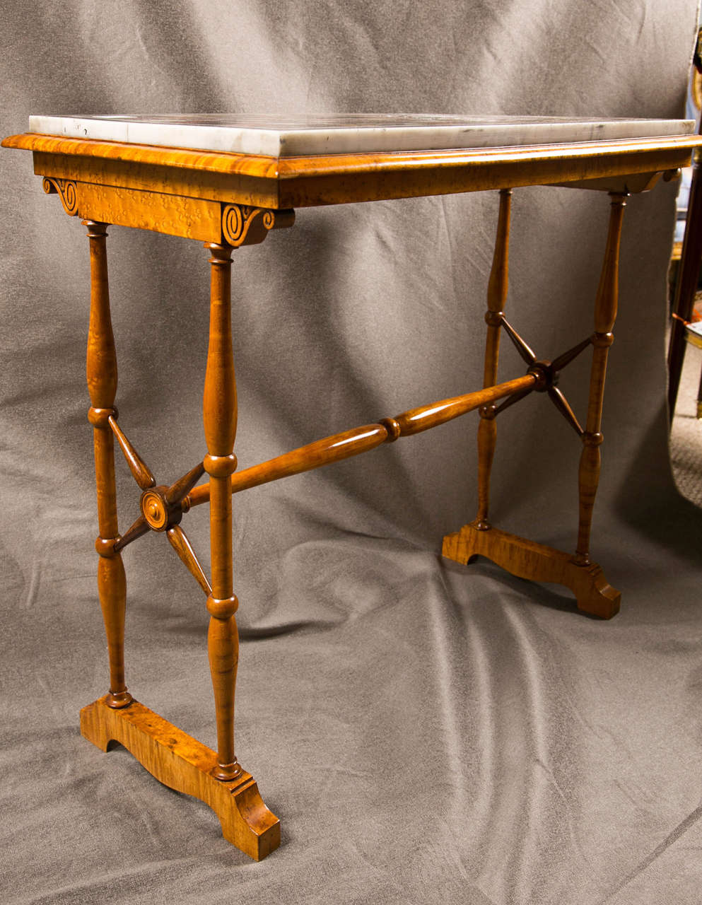 Fine 19 Century Regency Speciman Top Side Table In Good Condition In Stamford, CT