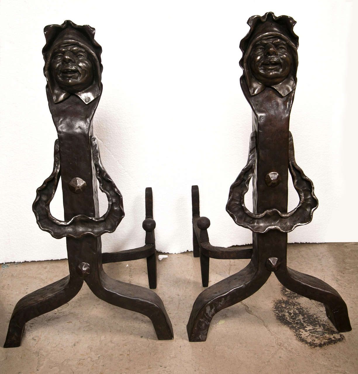 Vintage Set of Figural Cast Iron Fireplace Andirons In Good Condition In Stamford, CT