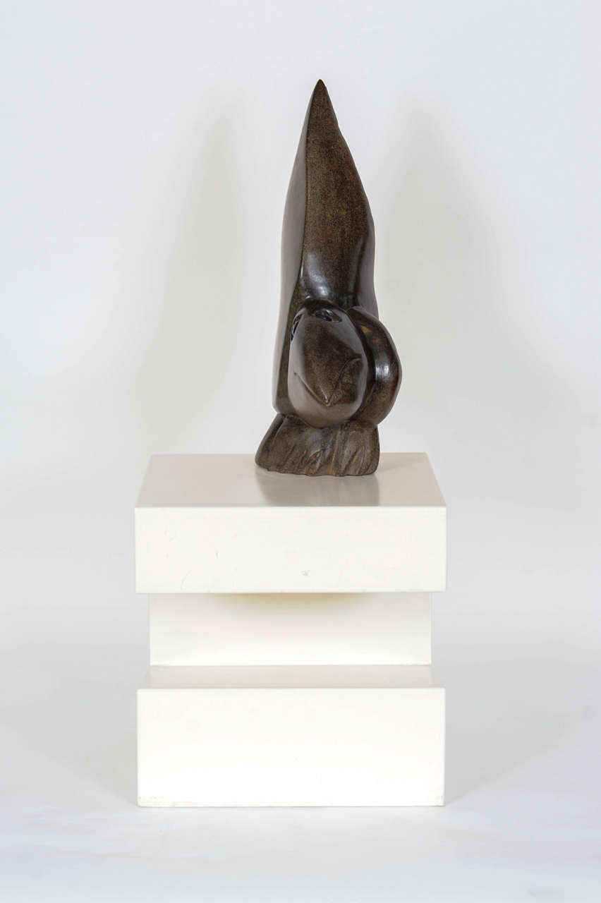 Zimbabwese David Bangura Scultura in pietra su piedistallo in vendita